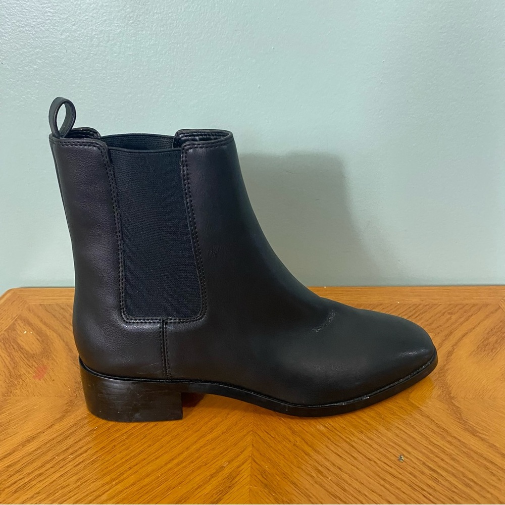 J Crew Factory Chelsea‎ Boots Women Faux Leather Black Size 8 BT277